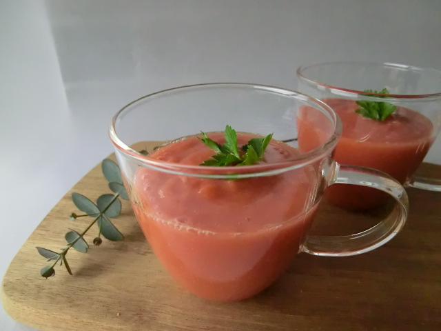 レシピ：冷製トマトスープ